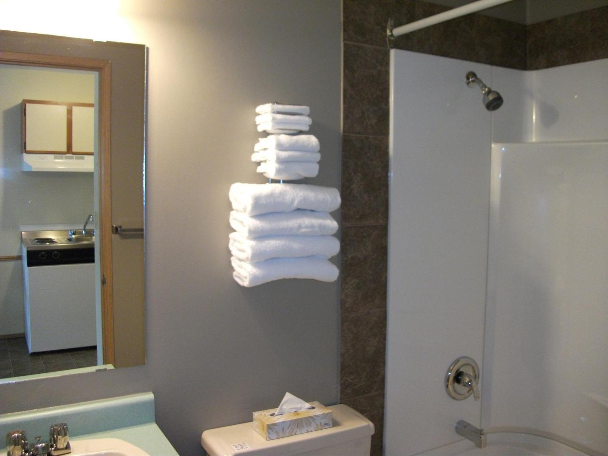 Siesta Suites Kelowna Kültér fotó