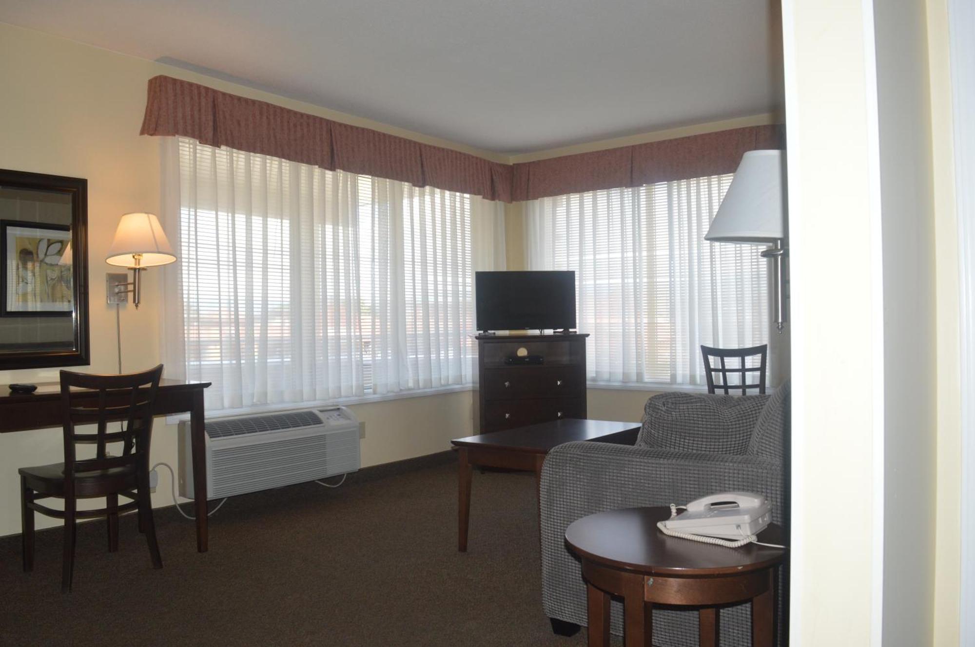 Siesta Suites Kelowna Kültér fotó