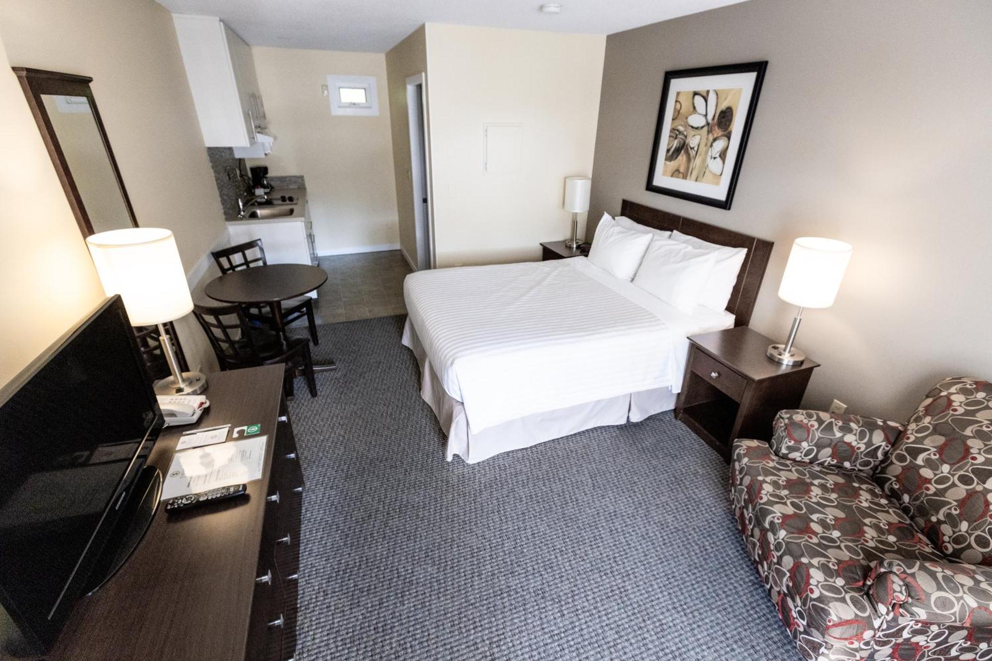 Siesta Suites Kelowna Kültér fotó