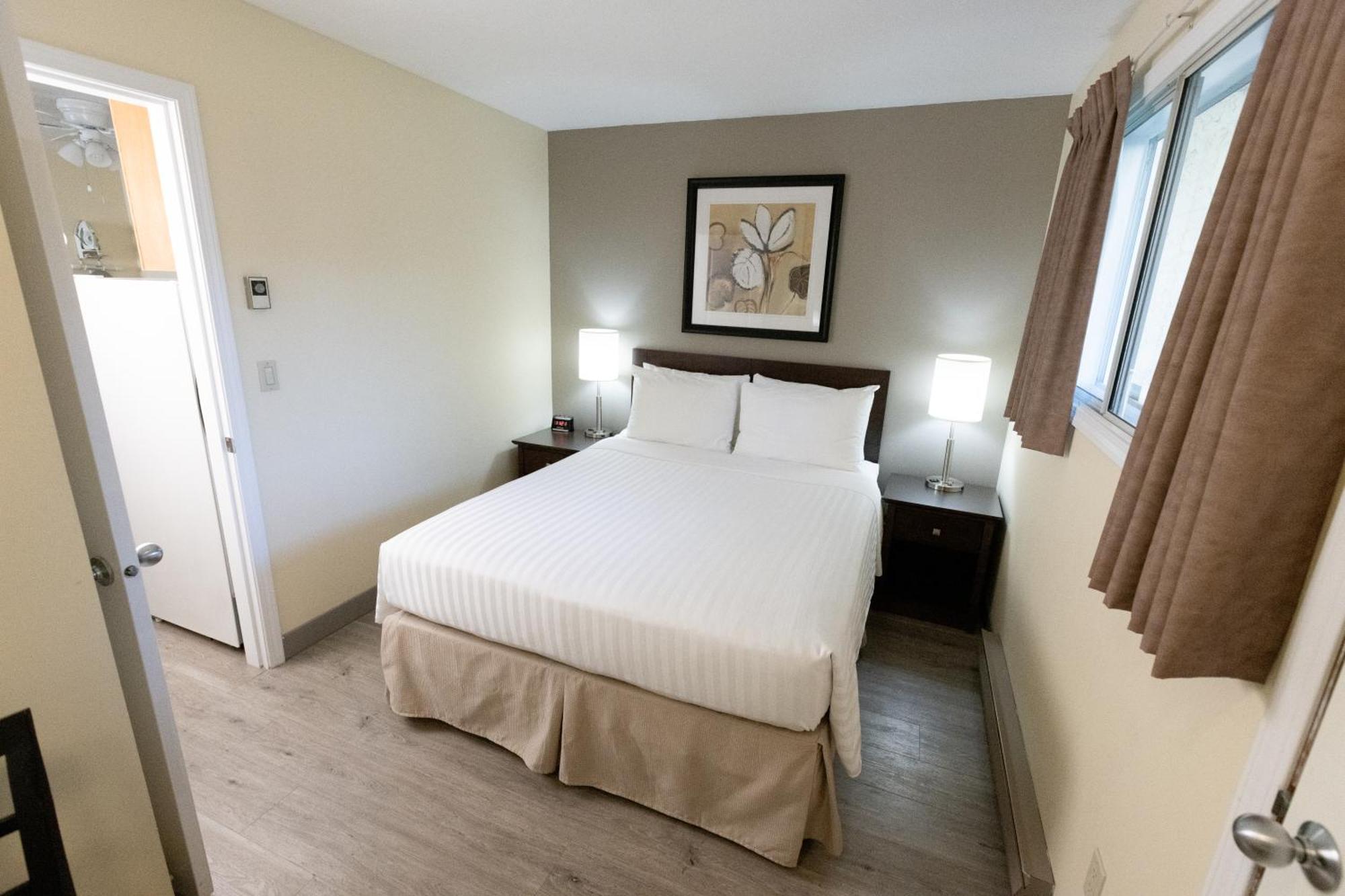 Siesta Suites Kelowna Kültér fotó