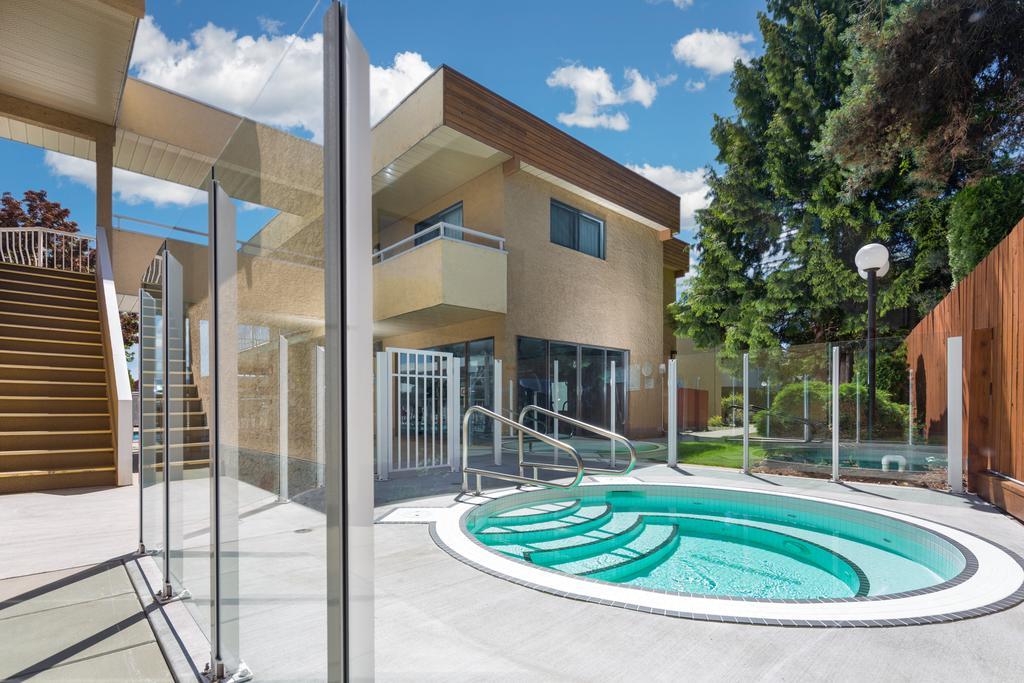 Siesta Suites Kelowna Kültér fotó
