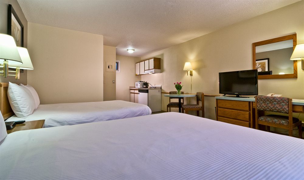 Siesta Suites Kelowna Kültér fotó