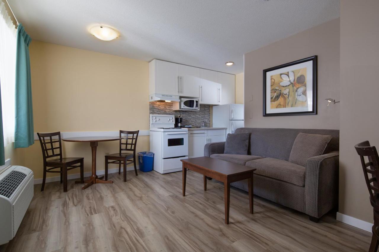Siesta Suites Kelowna Kültér fotó