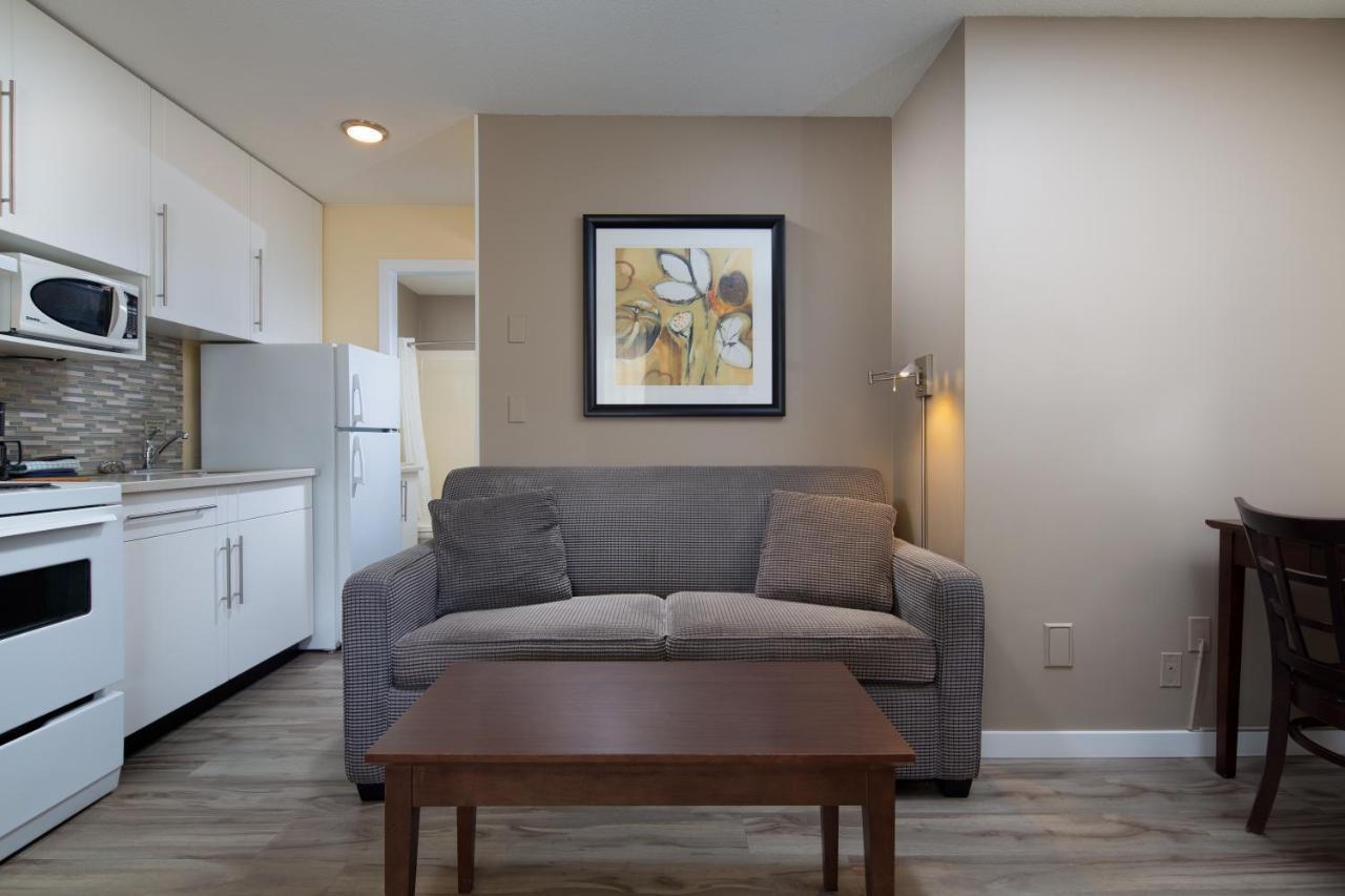 Siesta Suites Kelowna Kültér fotó