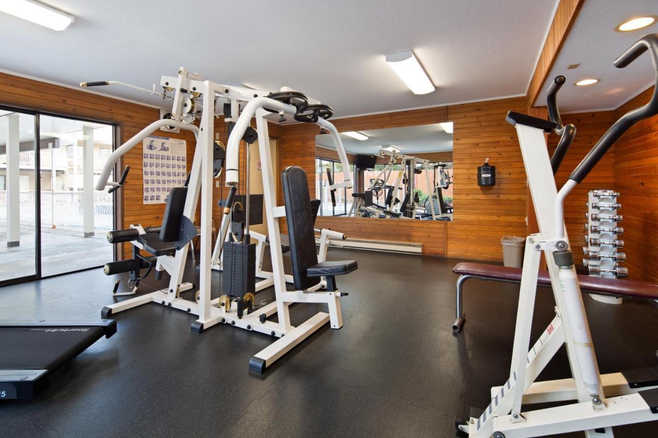 Siesta Suites Kelowna Kültér fotó