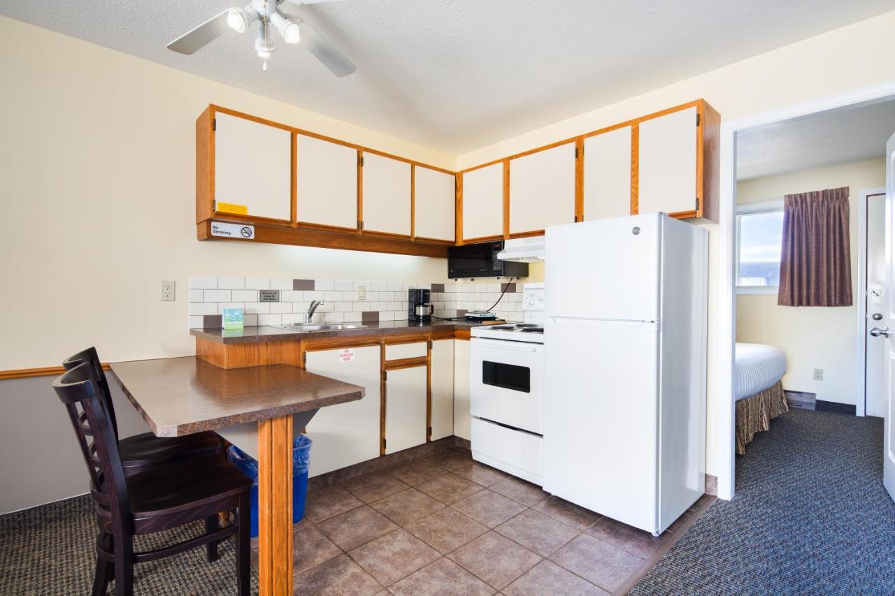 Siesta Suites Kelowna Kültér fotó