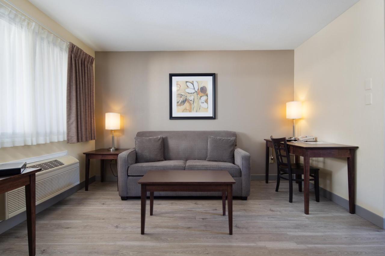 Siesta Suites Kelowna Kültér fotó